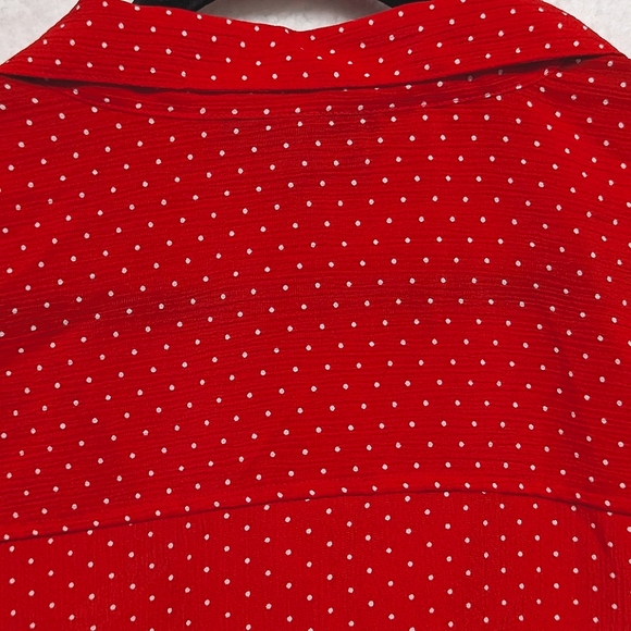 4/$80 Donnkenny Classic Red White Polkadot Collared Button Up Lightweight Blouse - Picture 7 of 9